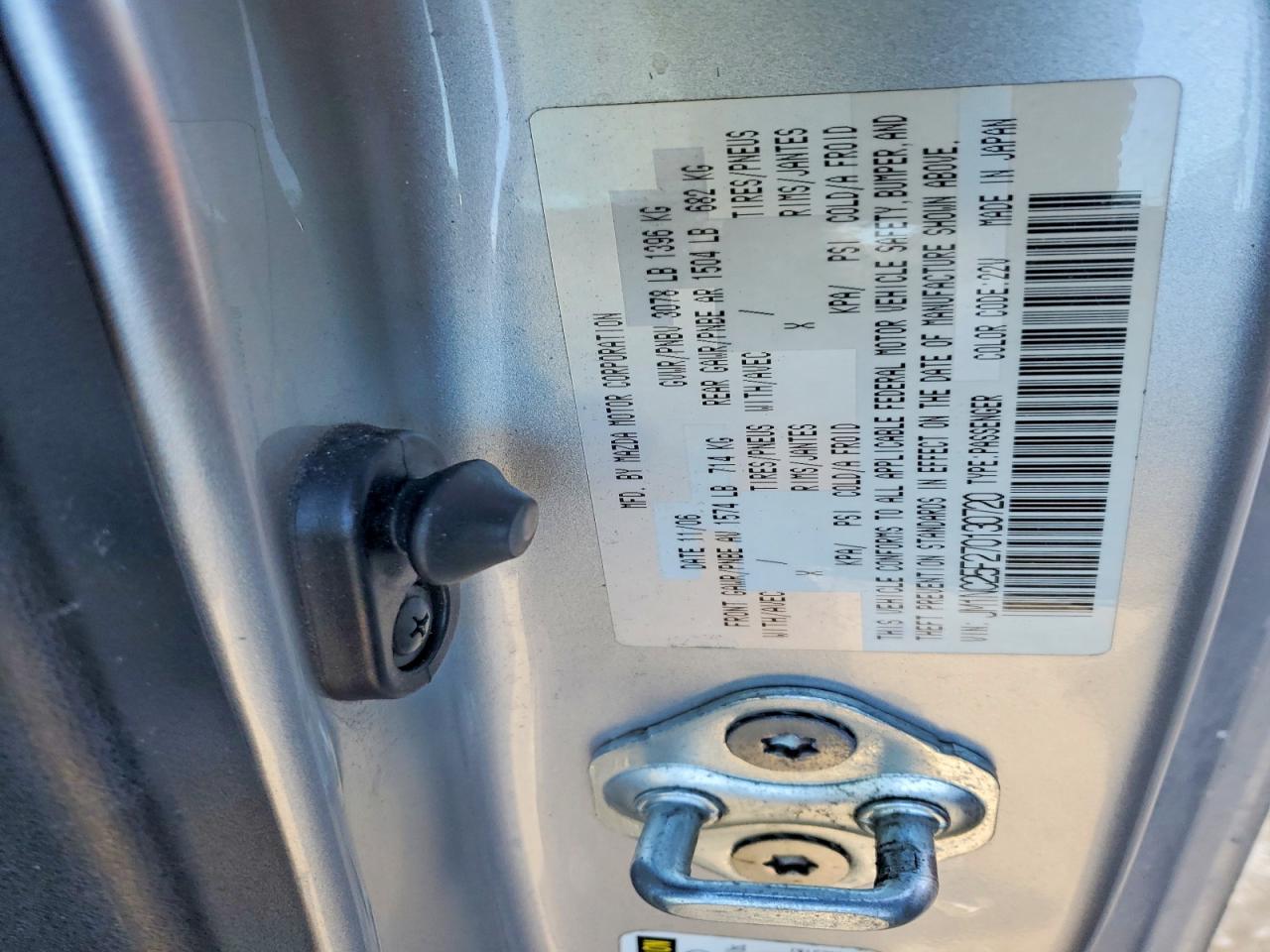 2007 Mazda Mx5 VIN JM1NC25F270130720 photo 12