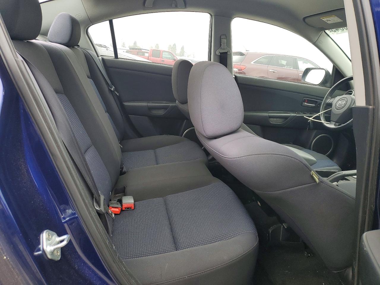 2005 Mazda Mazda3 VIN JM1BK323X51293225 photo 10