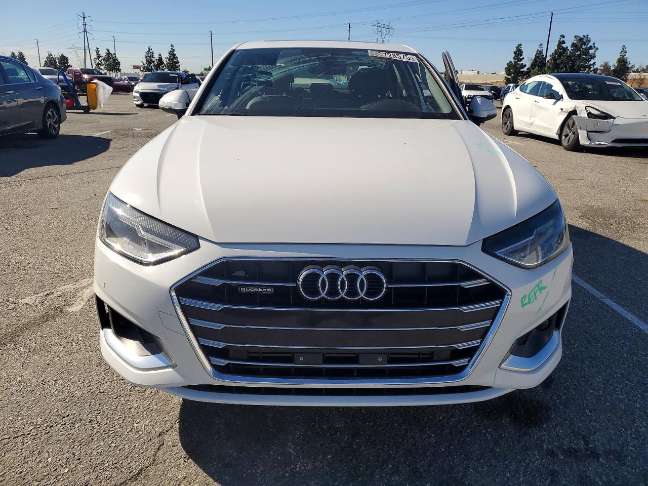 2022 Audi A4 VIN WAUABAF4XNN003364 photo 5