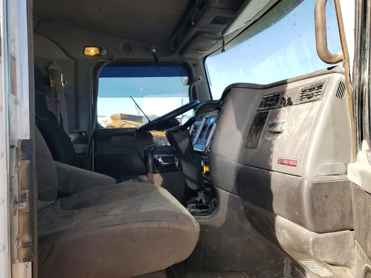 2014 KENWORTH All other VIN 1XKWP4TX8EJ406104 photo 5
