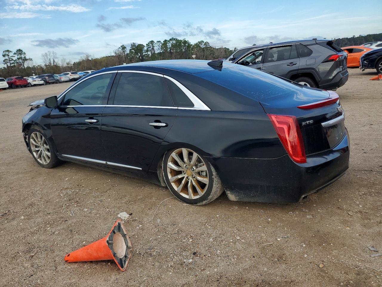 2017 Cadillac Xts VIN 2G61M5S35H9119020 photo 2