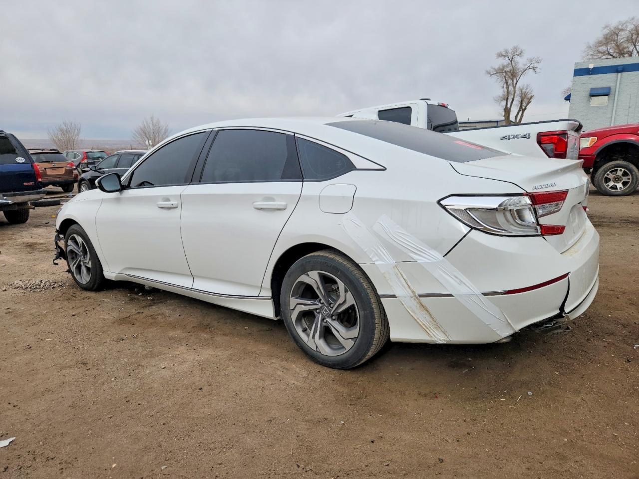 2018 Honda Accord VIN 1HGCV1F43JA143262 photo 2
