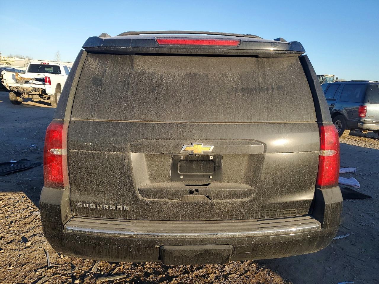 2015 Chev Suburban VIN 1GNSKKKC9FR641939 photo 6