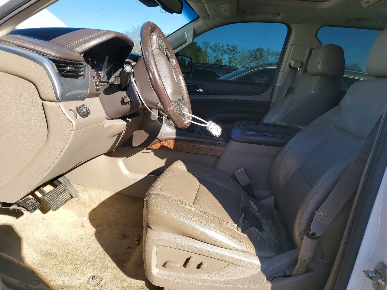 2015 Chevrolet Suburban VIN 1GNSCKKC7FR274701 photo 7