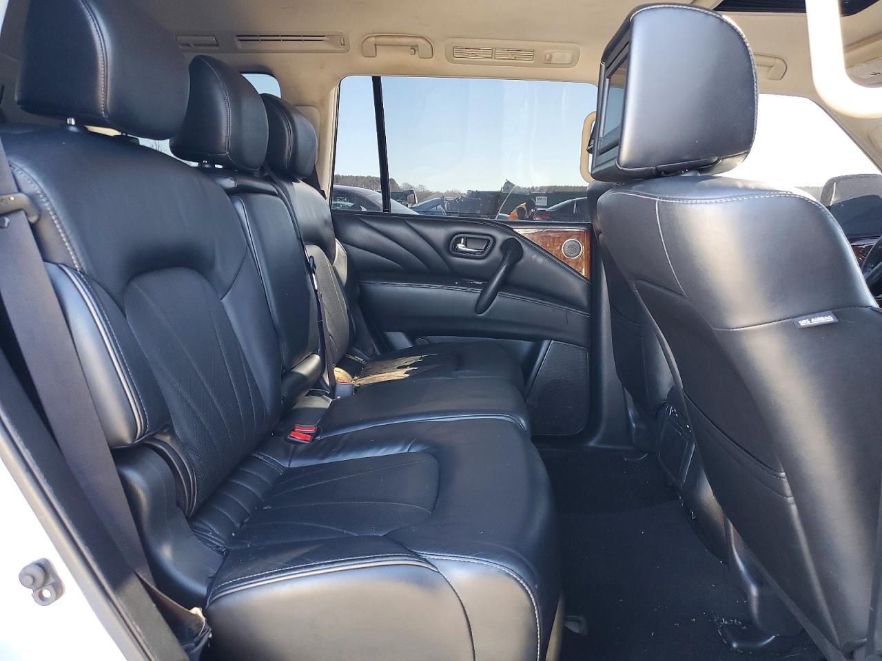 2016 INFINITI Qx80 VIN JN8AZ2NC4G9401859 photo 11