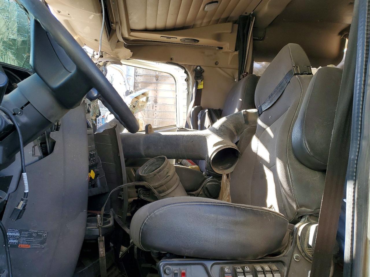 2021 International All models VIN 3HSDPAPR5MN341888 photo 5