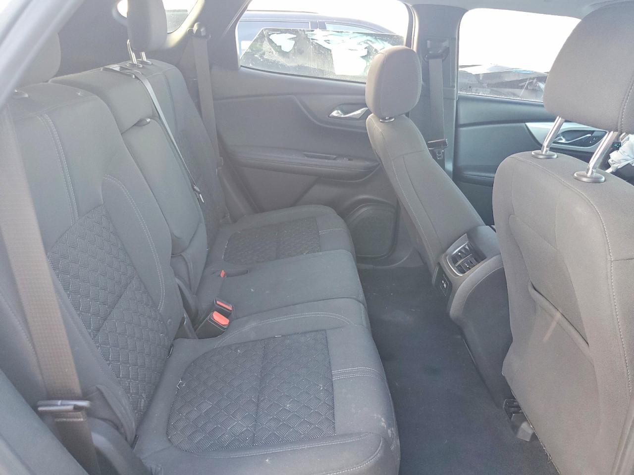 2021 Chevrolet Blazer VIN 3GNKBBRA8MS576113 photo 11