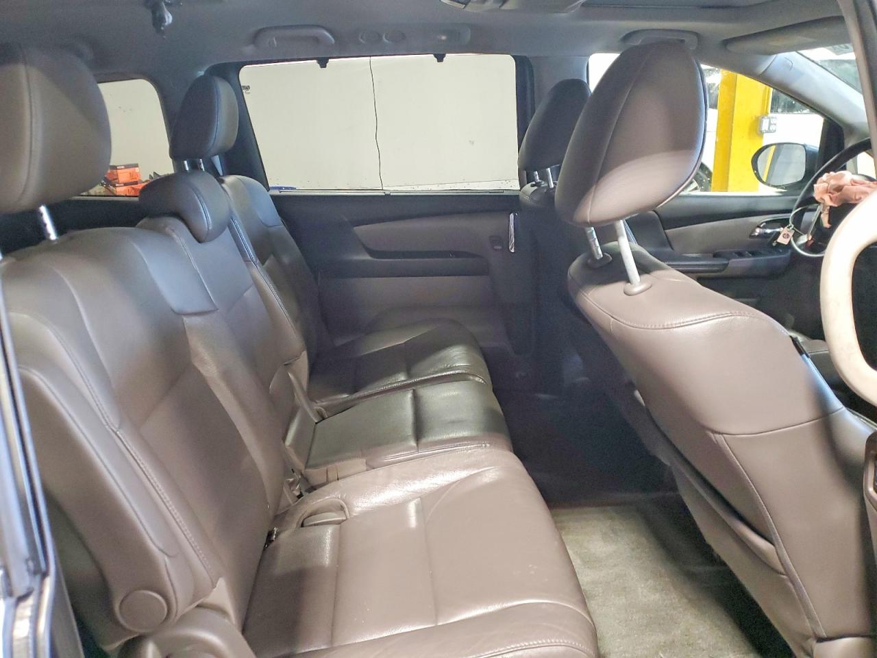2017 Honda Odyssey VIN 5FNRL5H61HB019724 photo 11