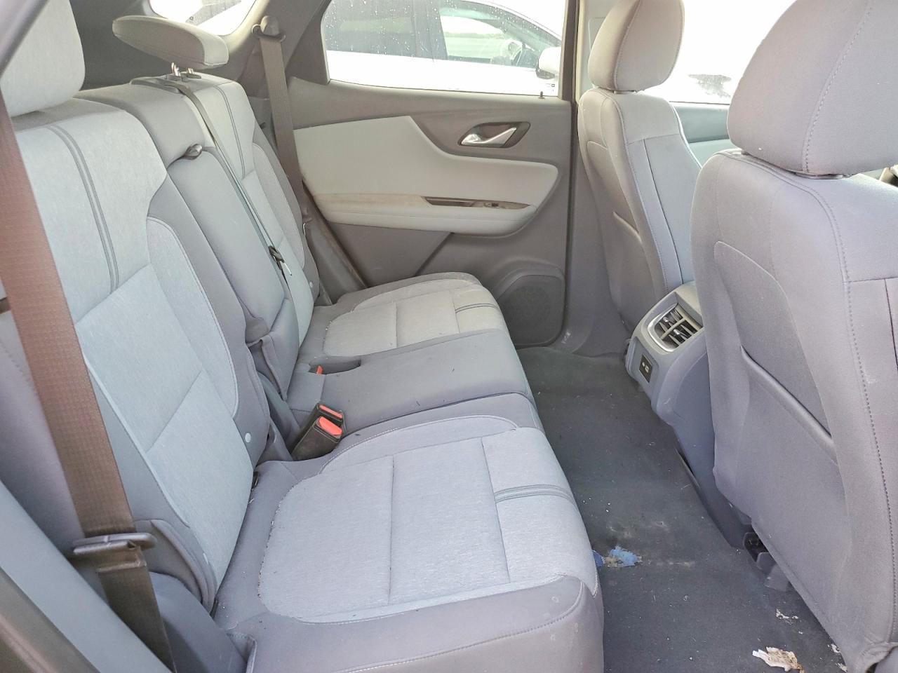 2019 Chevrolet Blazer VIN 3GNKBBRA2KS685499 photo 10