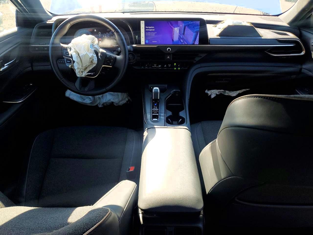 2023 Toyota Crown xle VIN JTDAAAAF6P3006971 photo 8