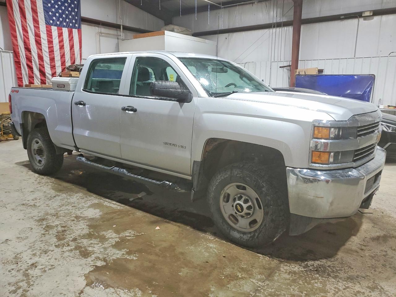 2018 Chevrolet All models VIN 1GC1KUEG9JF126741 photo 4