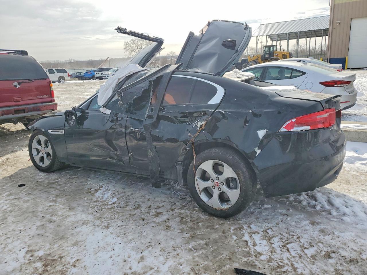 2017 JAGUAR Xe VIN SAJAR4BG4HA963888 photo 2