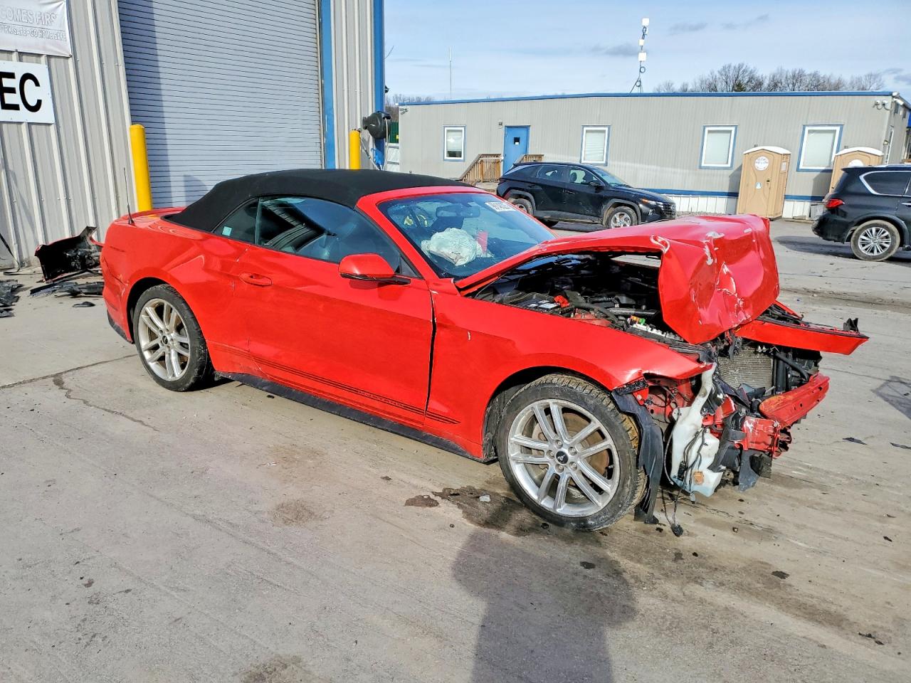 2017 Ford All models VIN 1FATP8UH0H5343550 photo 4