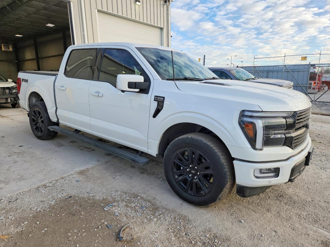 2024 Ford F150 plati VIN 1FTFW7L88RFB20061 photo 4