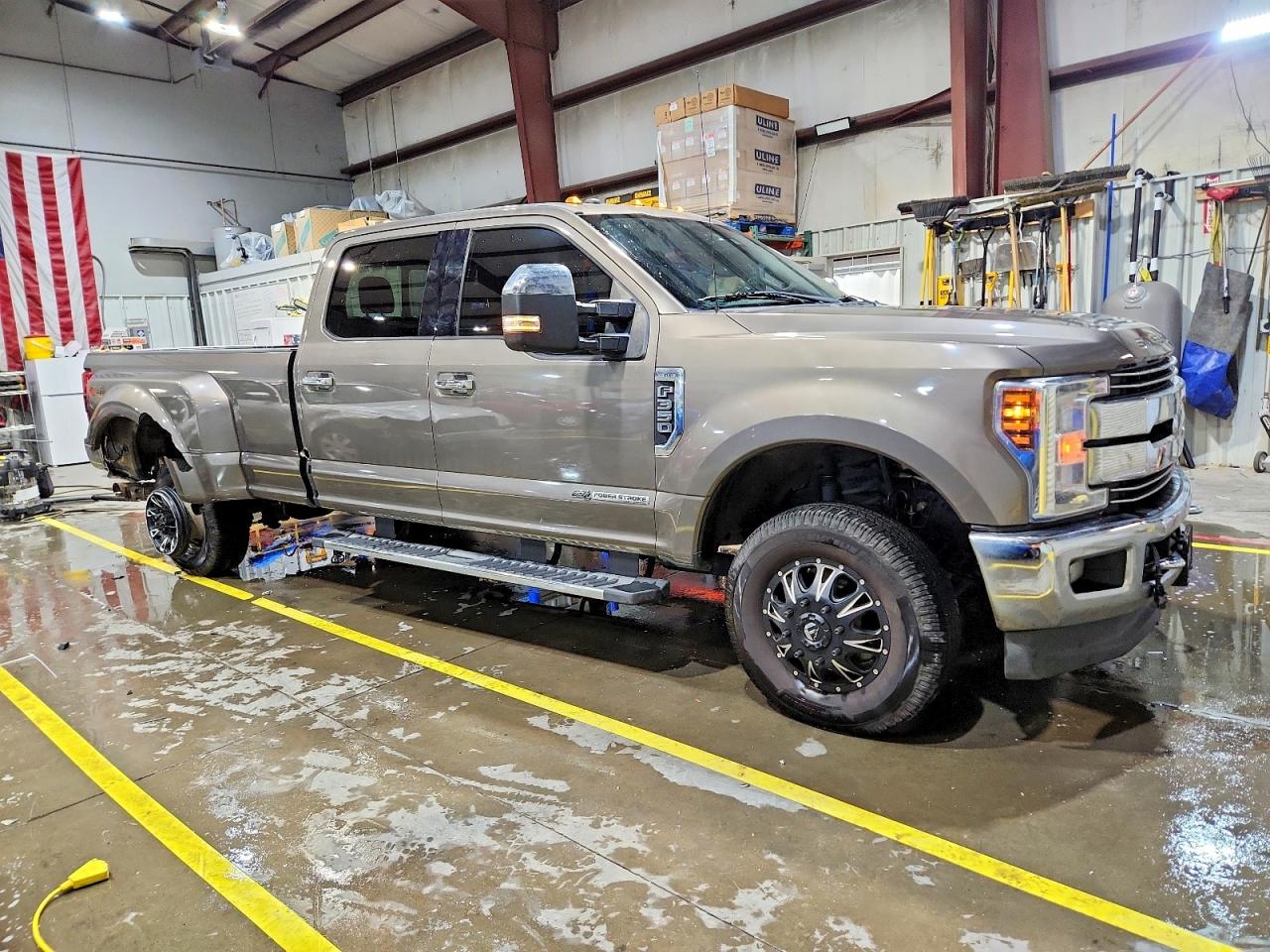 2018 Ford F350 VIN 1FT8W3DT4JEC90125 photo 4