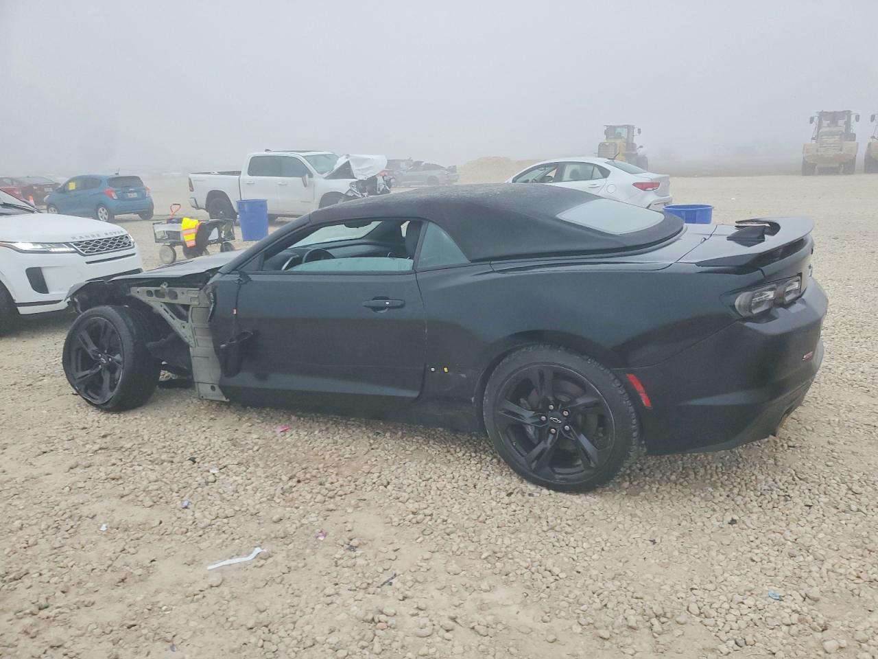 2020 Chevrolet Camaro VIN 1G1FH3D79L0116550 photo 2