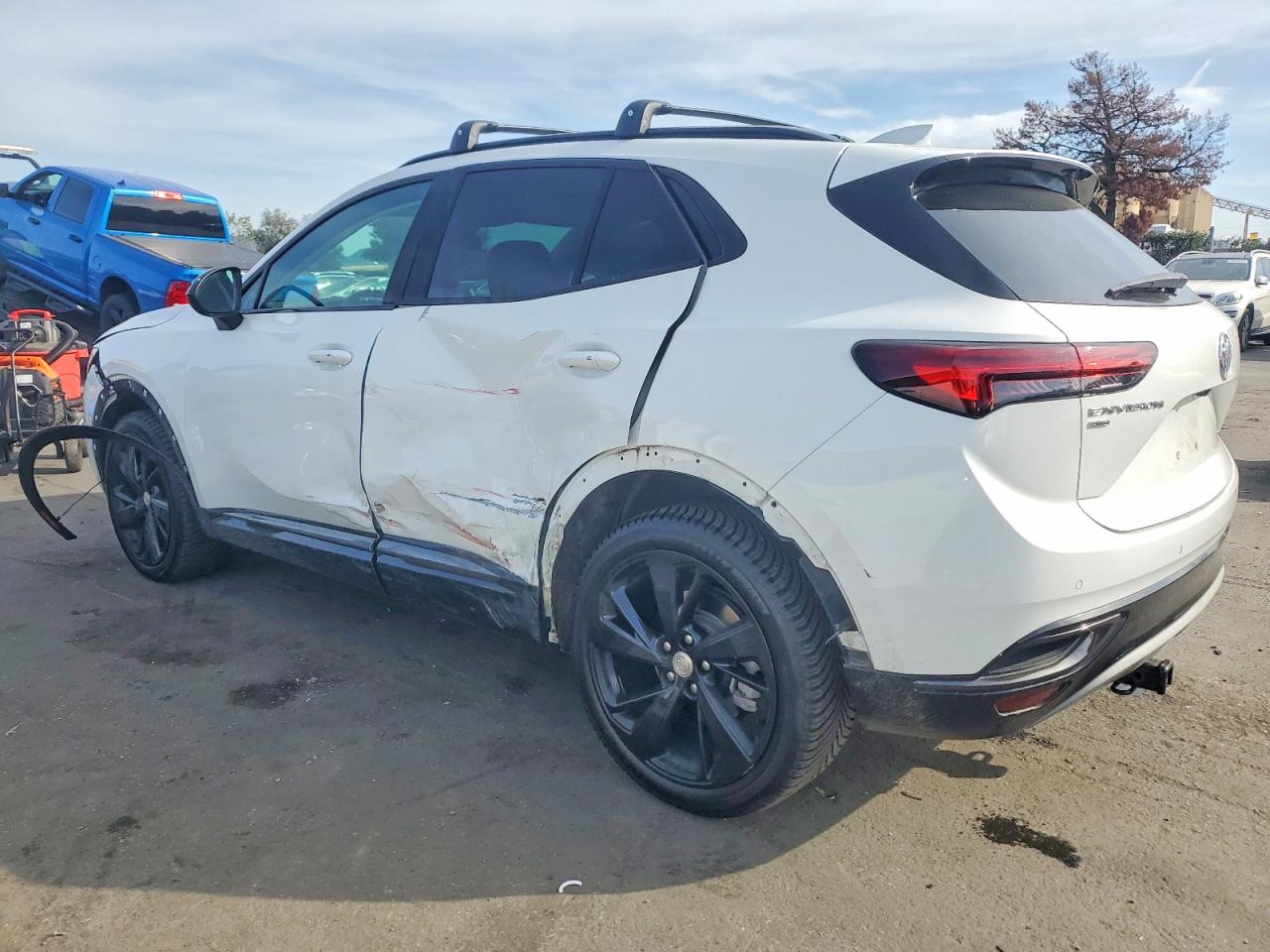 2021 Buick Envision VIN LRBFZPR49MD166769 photo 2