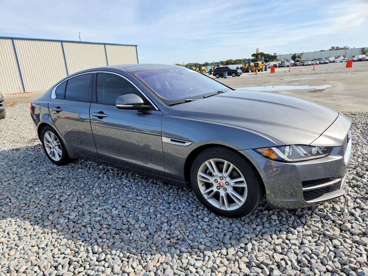 2017 Jaguar Xe VIN SAJAD4BN8HA952387 photo 4