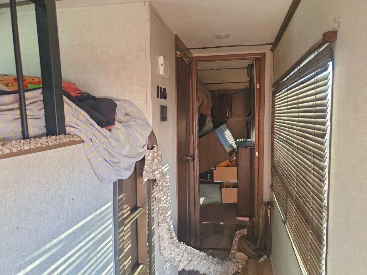 2019 KEYSTONE Cougar 32r VIN 4YDF36823K2510180 photo 5