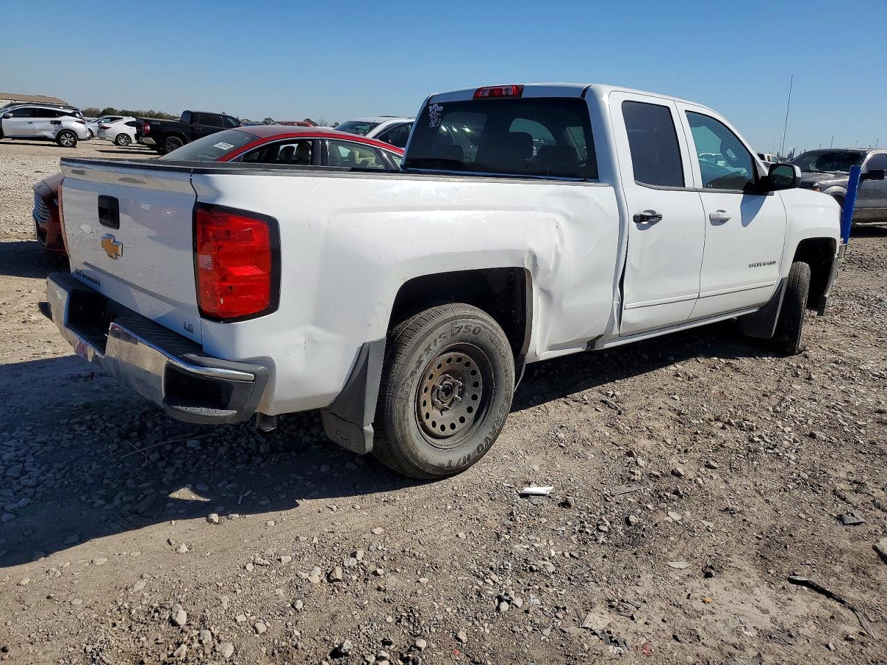 2019 Chevrolet All models VIN 2GCRCPEC5K1141986 photo 3