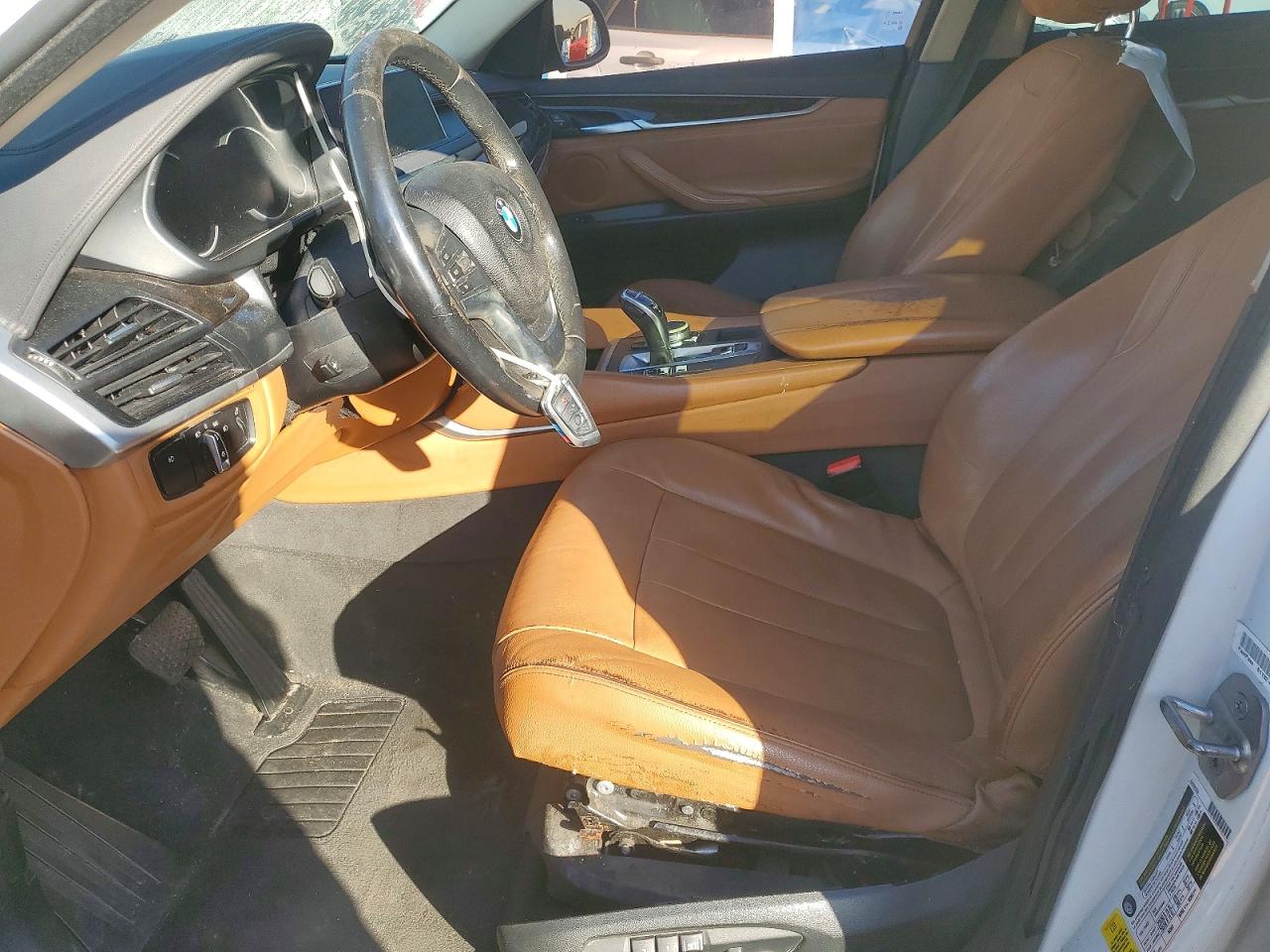 2016 BMW X6 VIN 5UXKU0C50G0F92144 photo 7