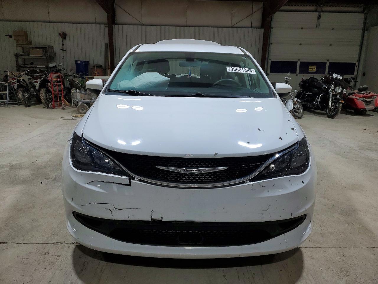 2021 Chrysler Minivan VIN 2C4RC1CG7MR543970 photo 5