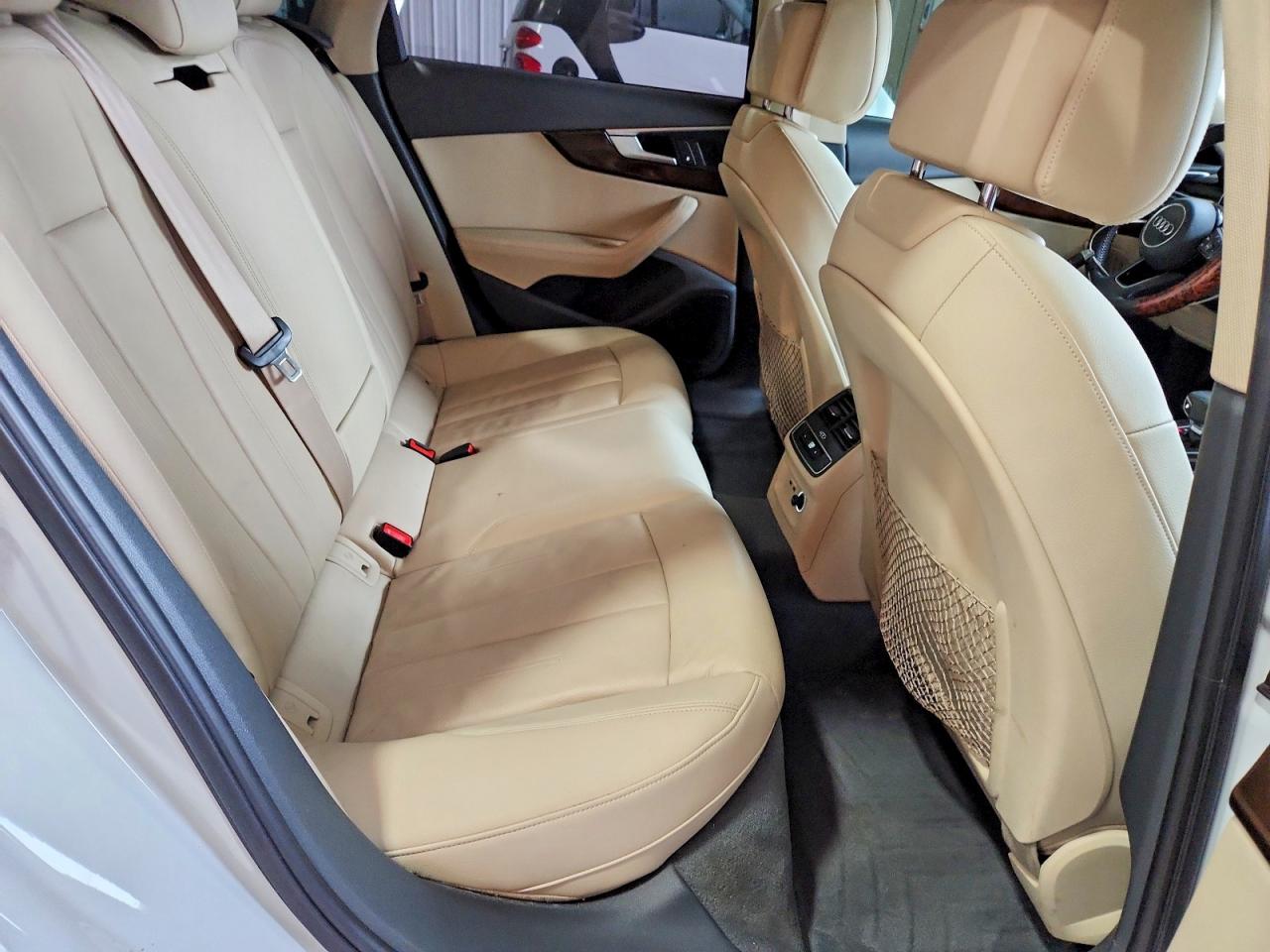 2019 Audi A4 VIN WAUFNAF42KN004162 photo 10
