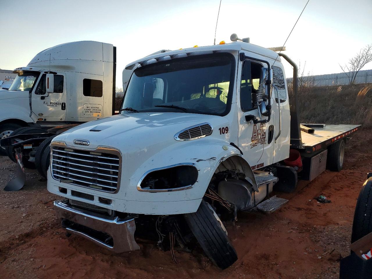 2018 FREIGHTLINER All other VIN 3ALACXFE0JDJX3814 photo 2