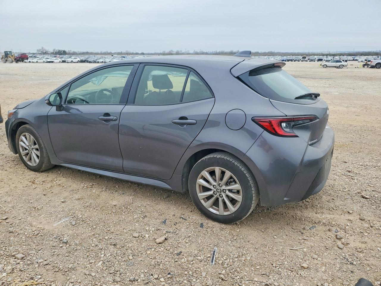 2025 Corolla VIN JTND4MBE2S3248687 photo 2