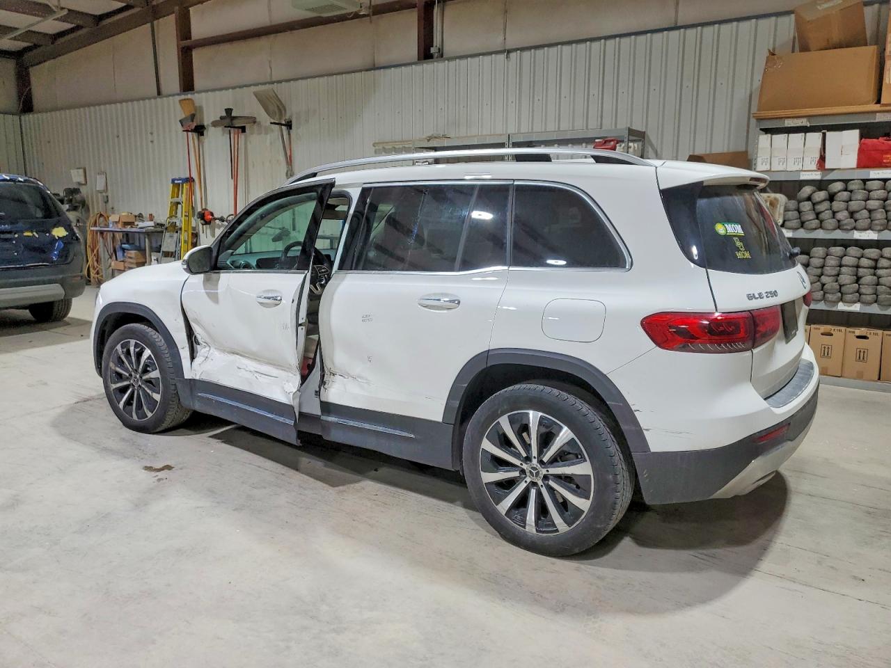 2023 Mercedes-Benz Glb-class VIN W1N4M4HB2PW325610 photo 2