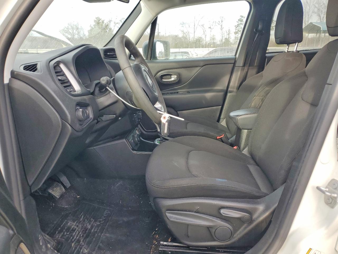2023 Jeep Renegade VIN ZACNJDB16PPP13082 photo 7