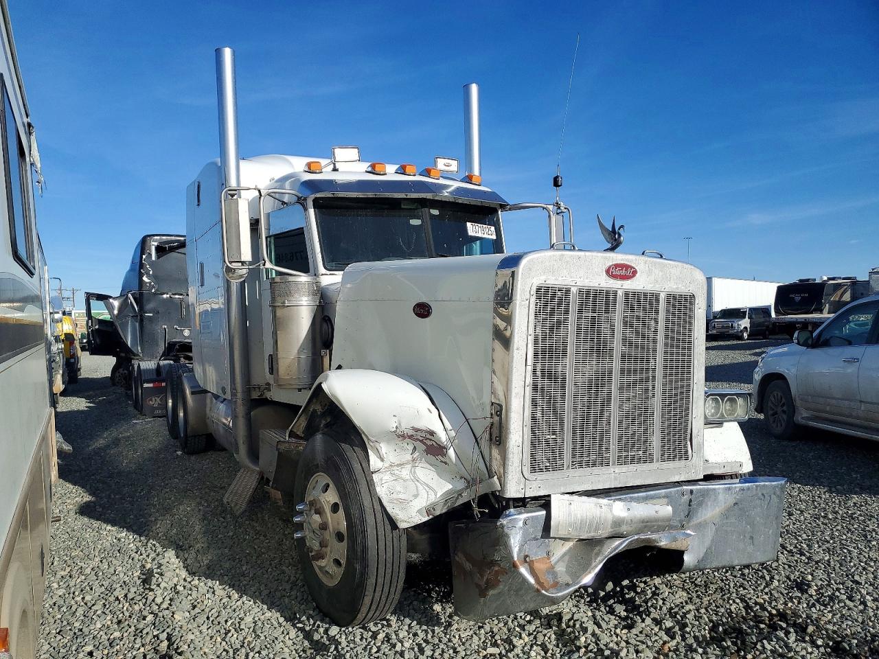 2005 PETERBILT All models VIN 1XP5DB9X65N856840 photo 1