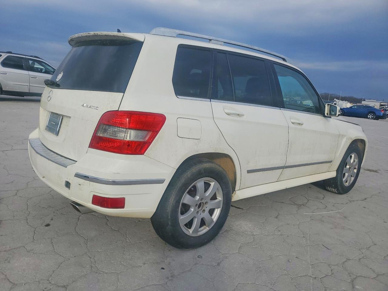 2010 Mercedes-Benz Glk-class VIN WDCGG8HB1AF424150 photo 3