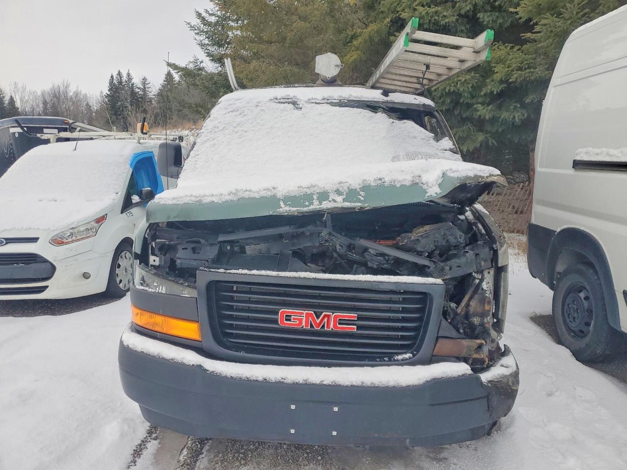 2023 GMC Savana VIN 1GTW7AFP8P1253149 photo 5