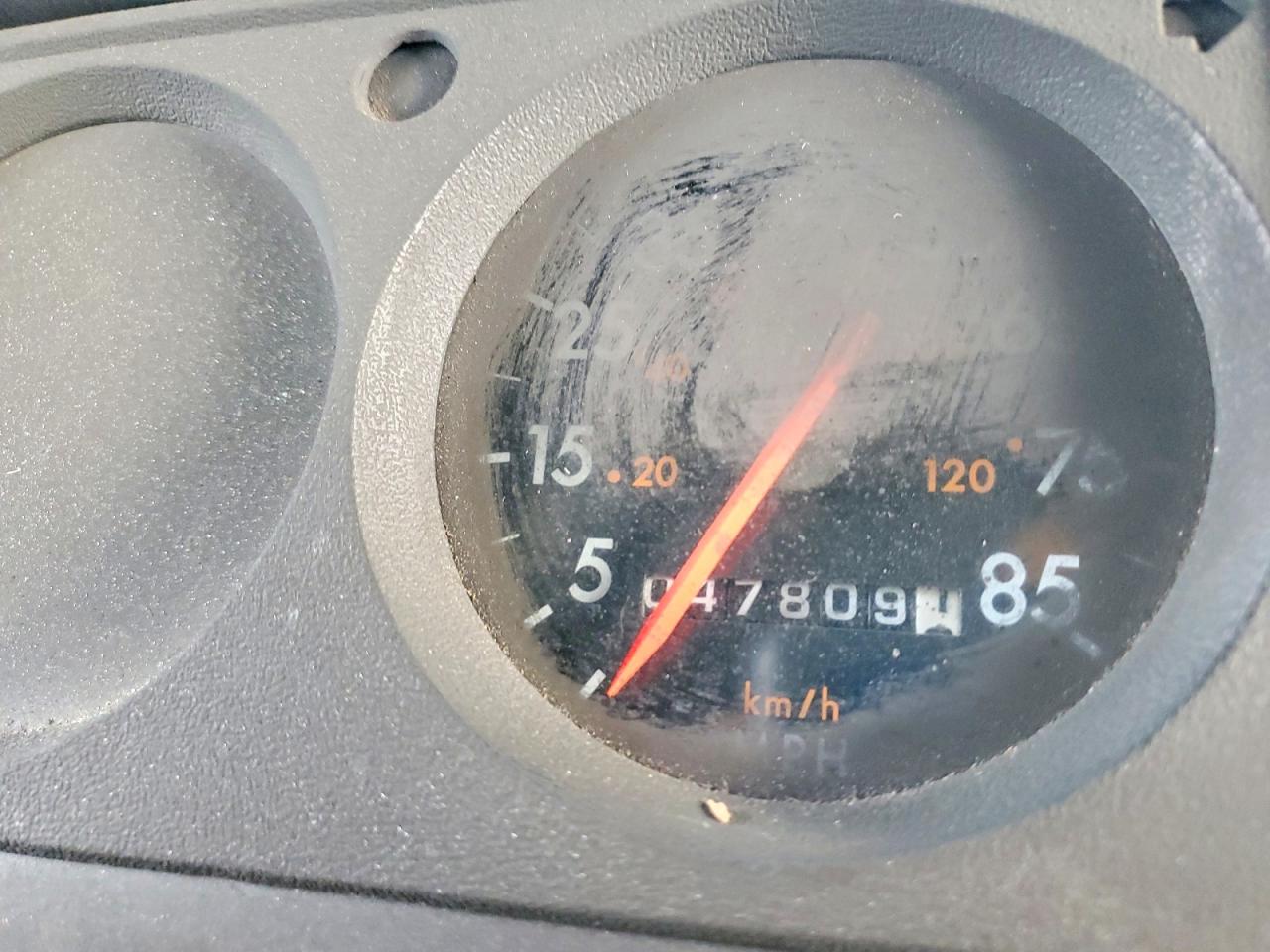 2002 FREIGHTLINER All models VIN 4UZAAXAK32CK41333 photo 9