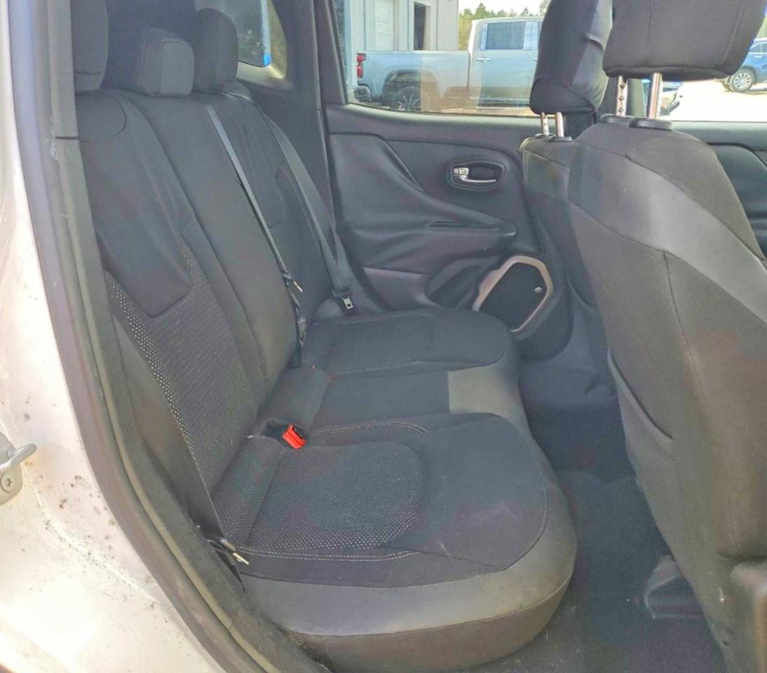 2016 Jeep Renegade VIN ZACCJABT2GPD02952 photo 10