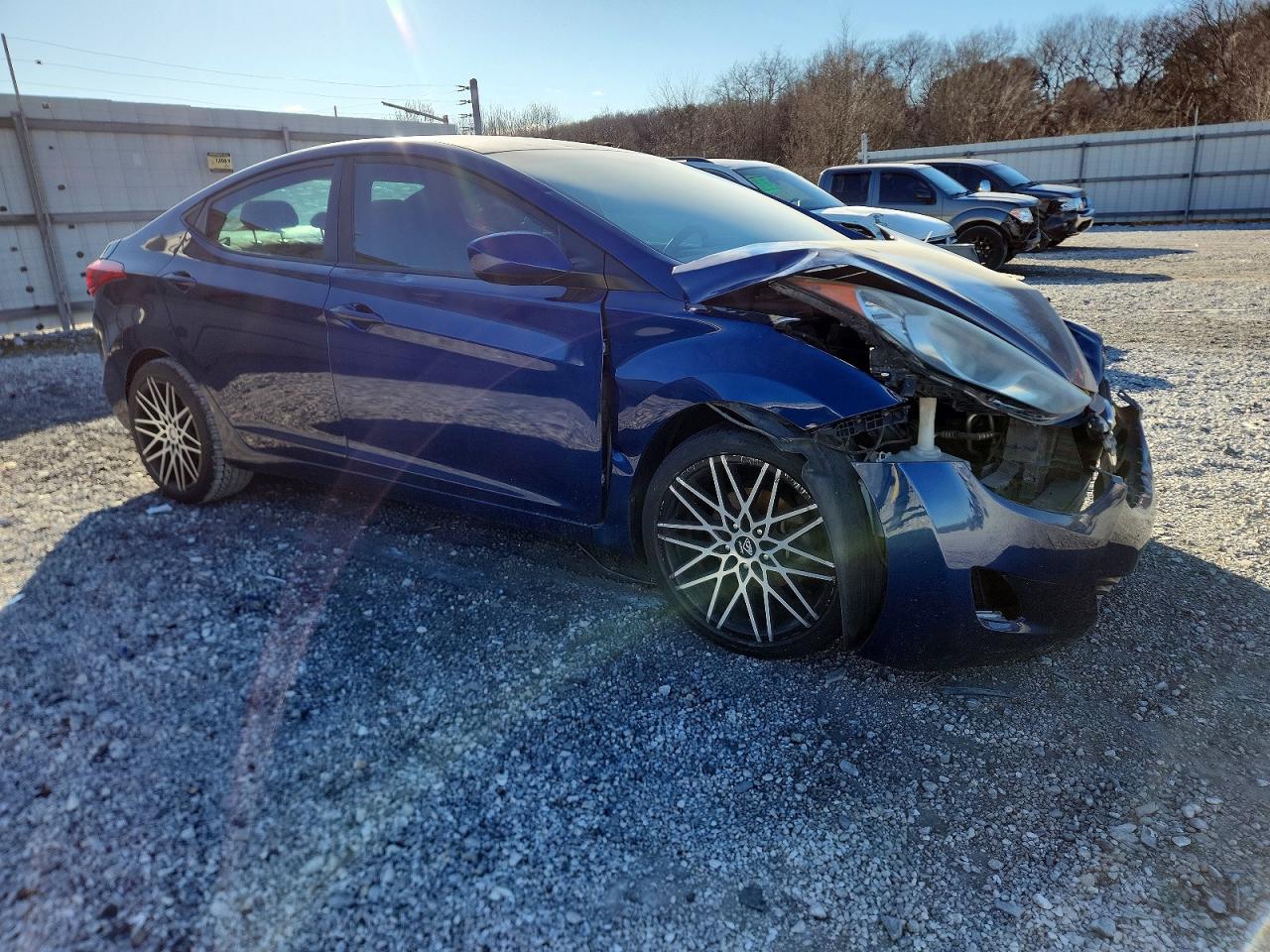 2013 Hyun Elantra VIN KMHDH4AE1DU870166 photo 4