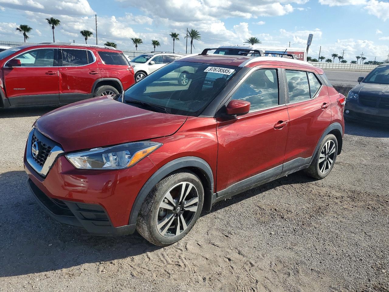 2018 Nissan Kicks VIN 3N1CP5CU6JL538472 photo 1