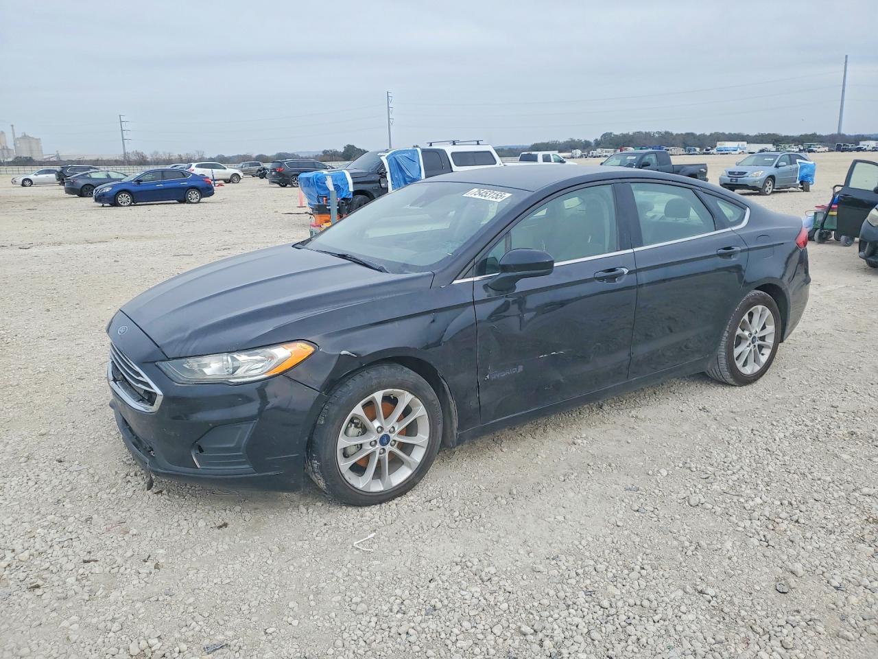 2019 Ford Fusion VIN 3FA6P0LU9KR207077 photo 1