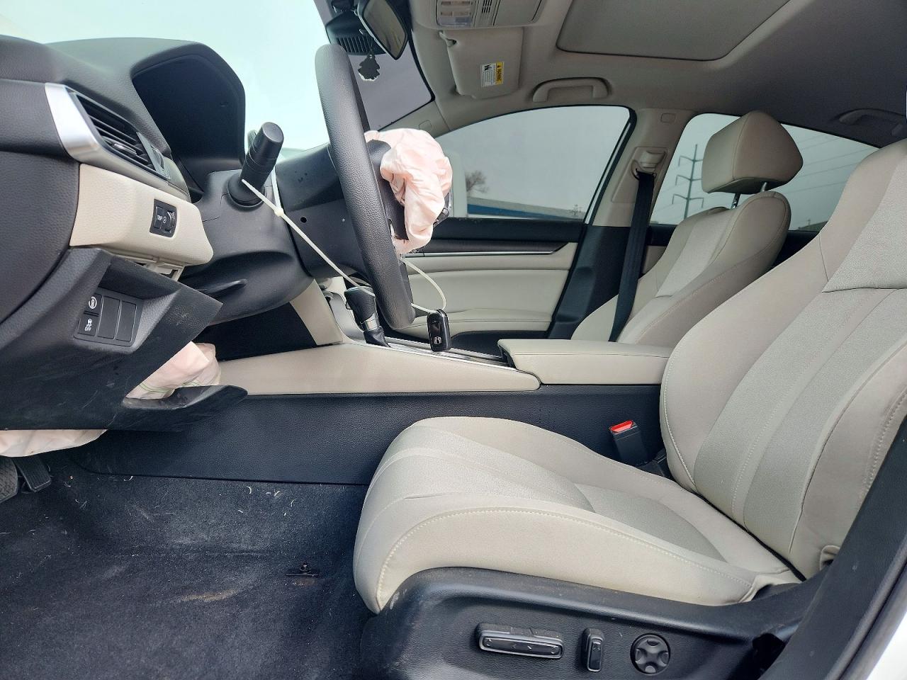 2018 Honda Accord VIN 1HGCV1F43JA143262 photo 7