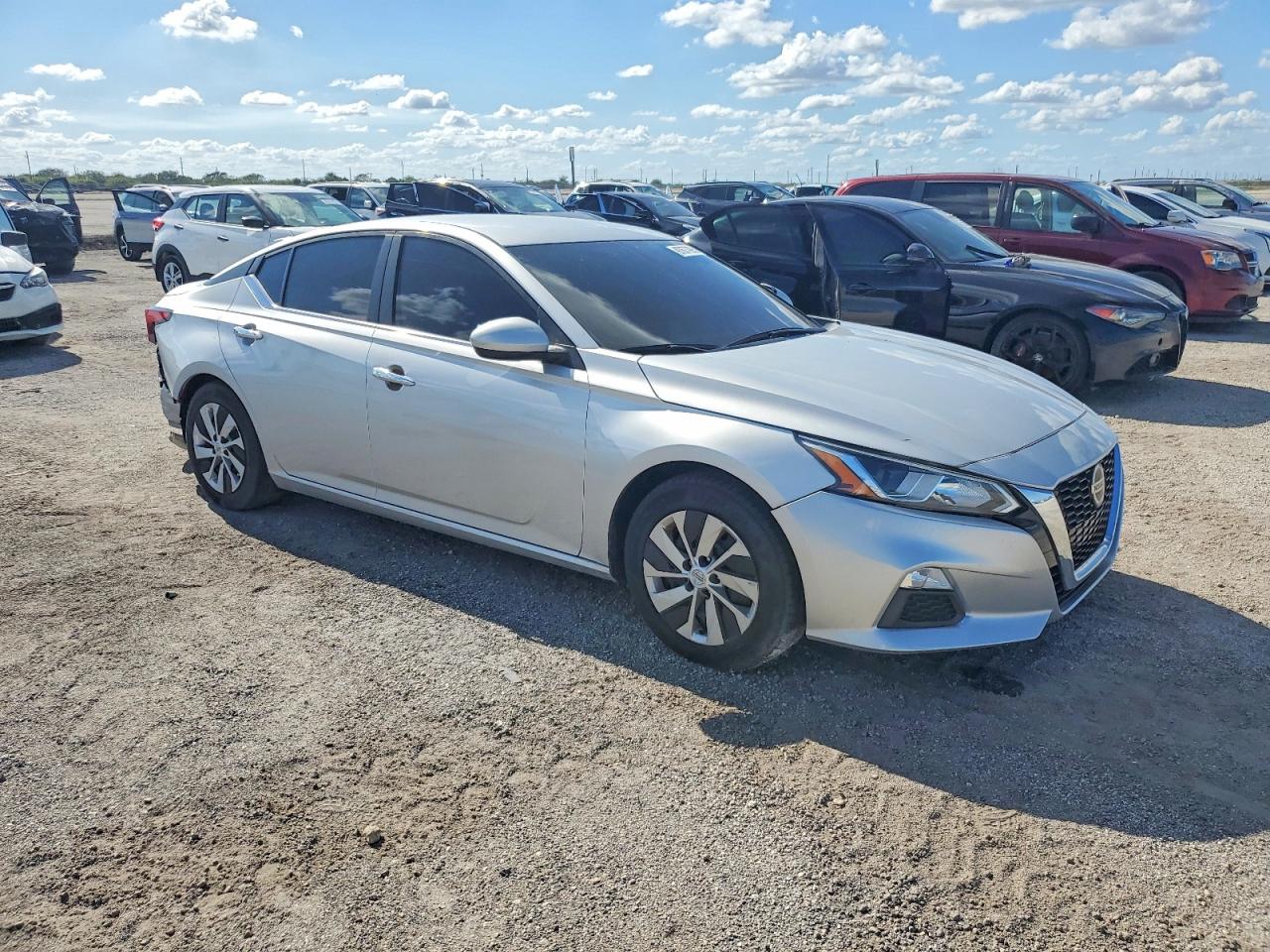 2020 Nissan Altima VIN 1N4BL4BV8LC168087 photo 4