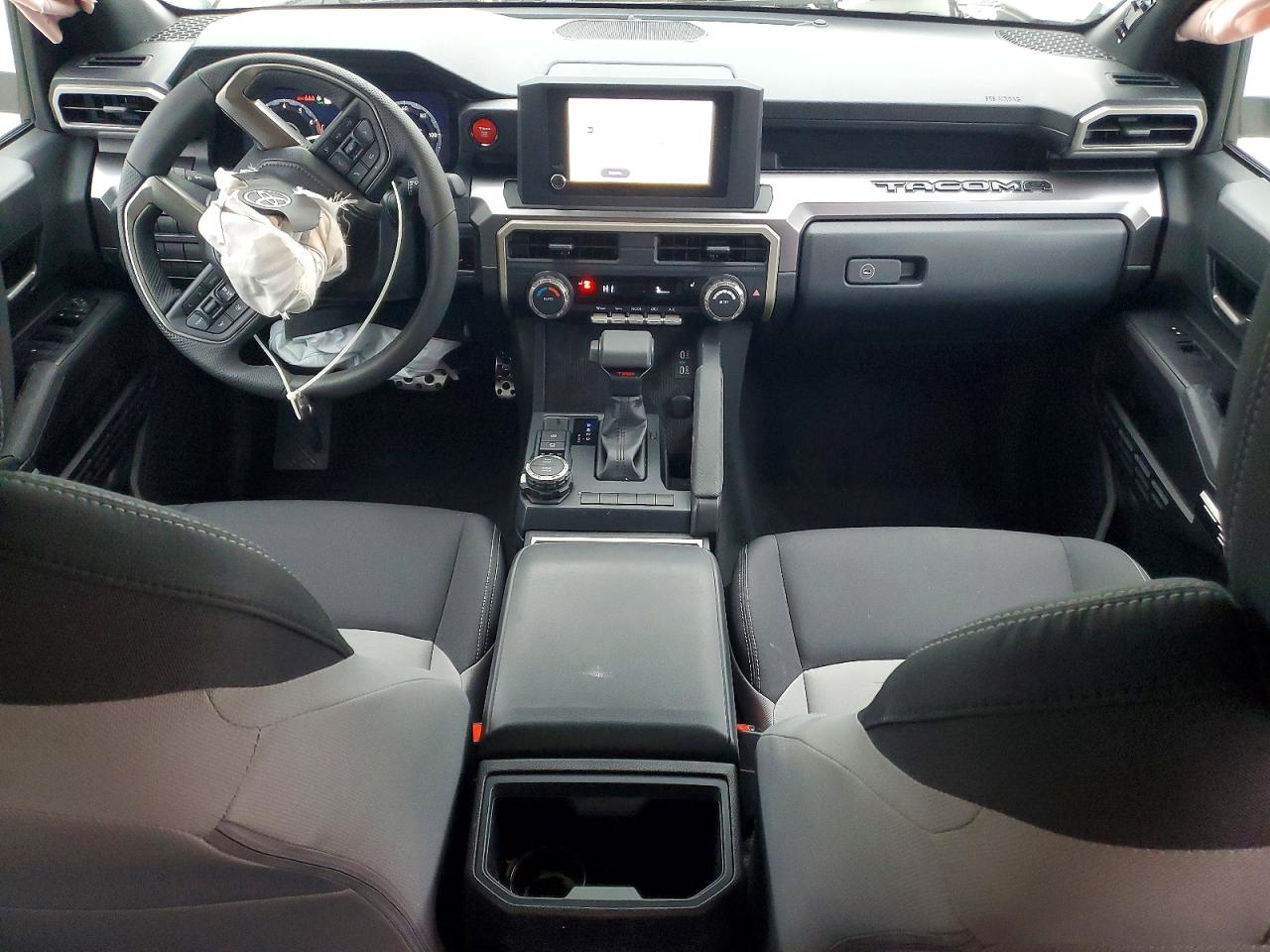 2025 Toyota Tacoma trd VIN 3TMLB5JN3SM179939 photo 8