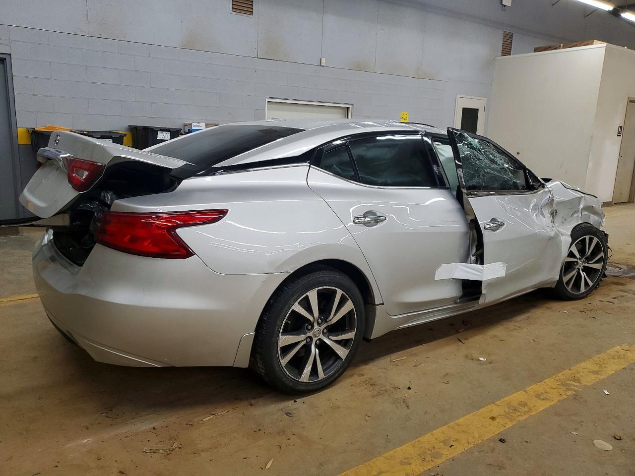 2017 Niss Maxima VIN 1N4AA6AP9HC422414 photo 3