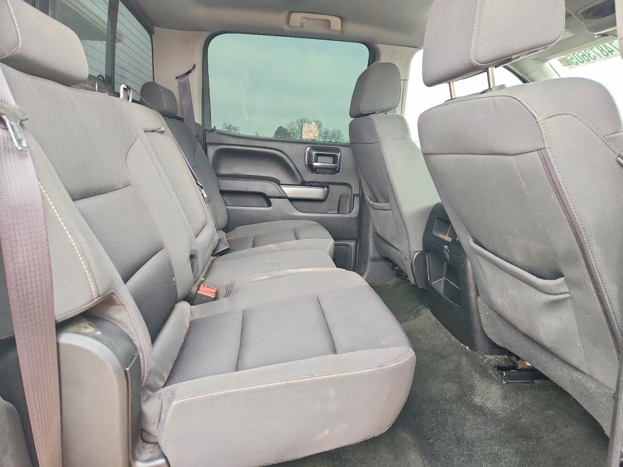 2016 Chevrolet All models VIN 3GCUKREC9GG220438 photo 10