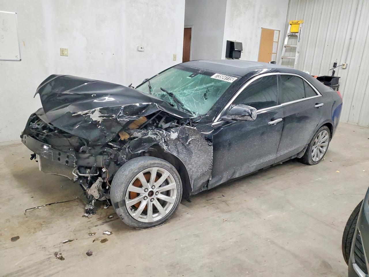 2018 Cadillac Ats VIN 1G6AE5RX8J0177936 photo 1