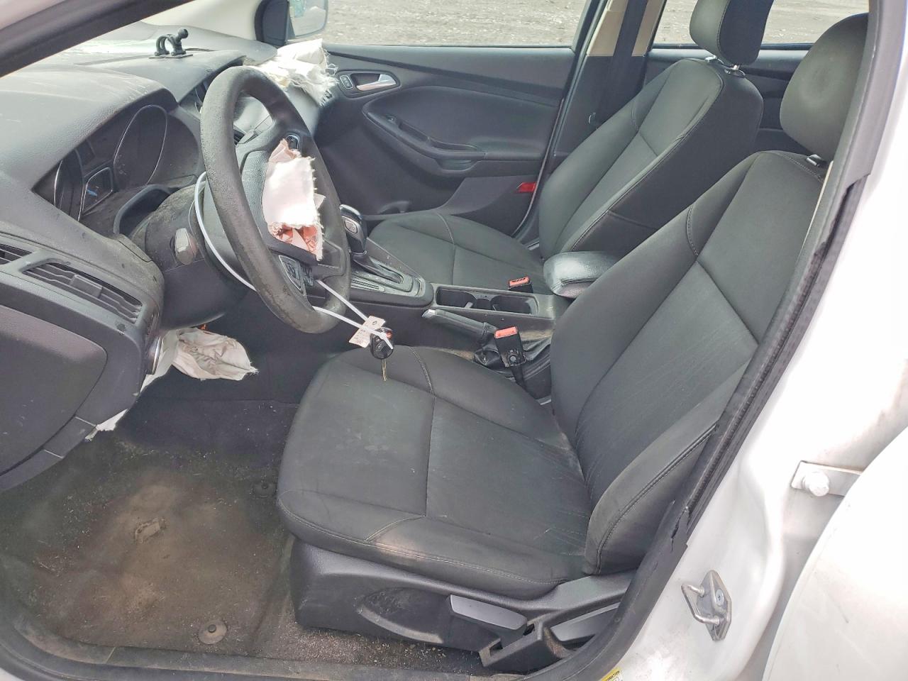 2018 Ford Focus VIN 1FADP3F23JL206071 photo 7