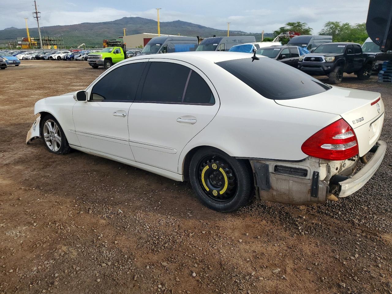 2005 Mercedes-Benz E-class VIN WDBUF70J05A663764 photo 2