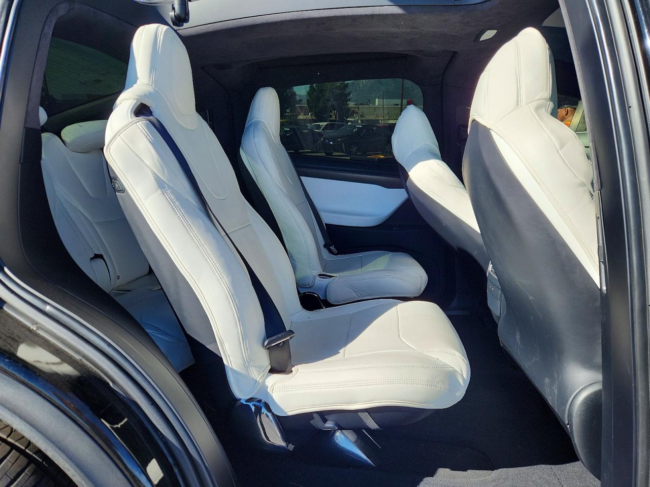 2019 Tesla Model x VIN 5YJXCBE48KF186792 photo 10