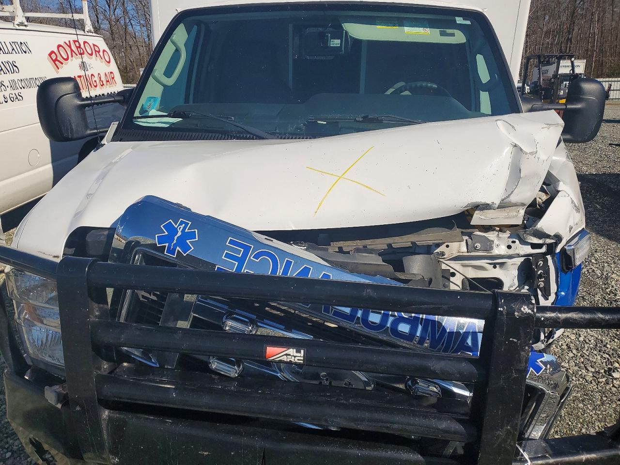 2022 Ford Econoline VIN 1FDXE4FN4NDC27259 photo 12