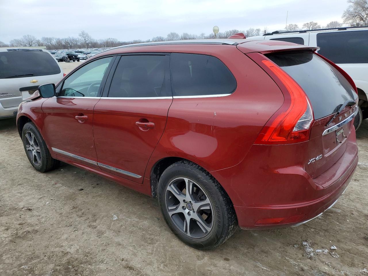 2014 Volvo Xc60 VIN YV4902DZ4E2547373 photo 2